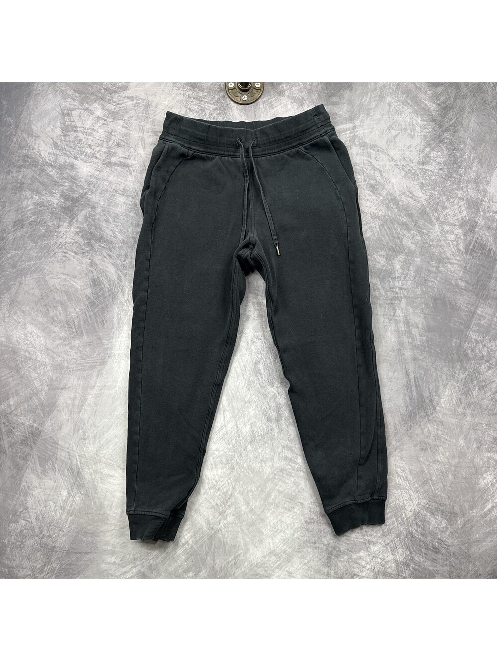 Lululemon Scuba High-Rise Jogger Sweatpants Fleece Black Women’s 8 Activewear